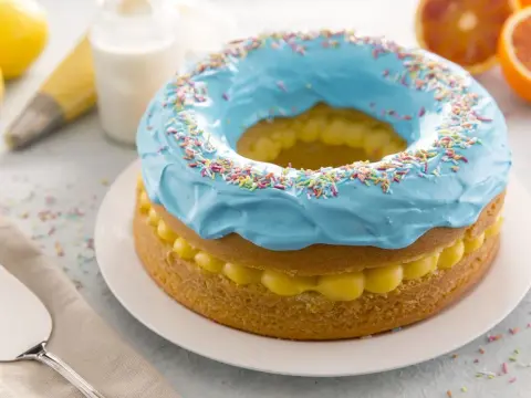 Tarta de donuts - La receta fácil y vistosa que funciona siempre