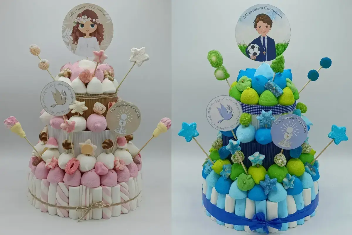 Dos tartas de chuches, una rosa y otra azul, perfectas para celebrar una comunión. ¡Qué ganas de hacer tarta de chuches!